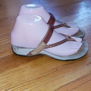 Taos Footwear Brown and Tan Sandals